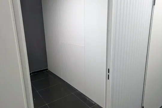 Image 4 thumb