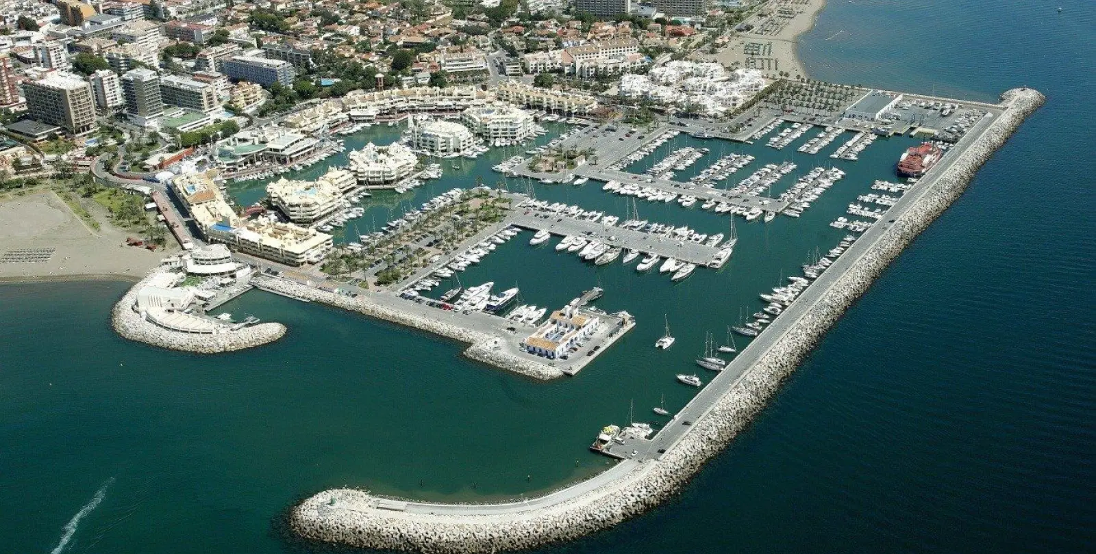 Venta de local comercial en Benalmadena 7