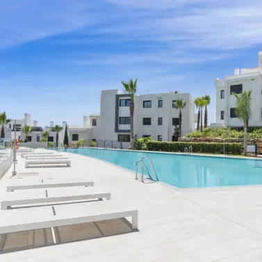 Sale of ground floor apartment in Estepona