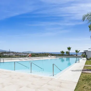 Sale of ground floor apartment in Estepona