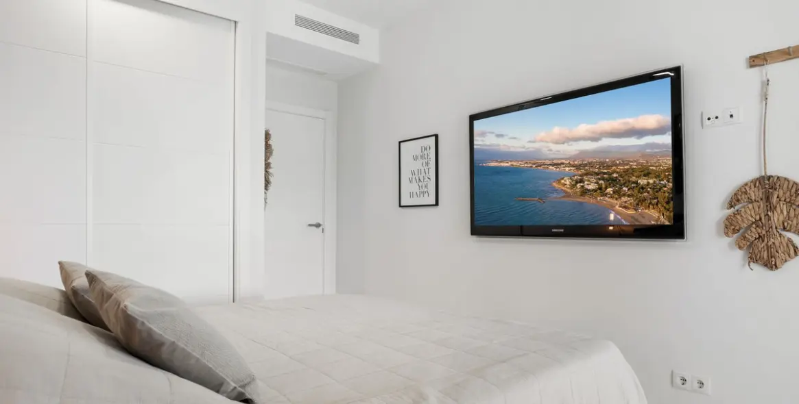 Sale of ground floor apartment in Estepona 20