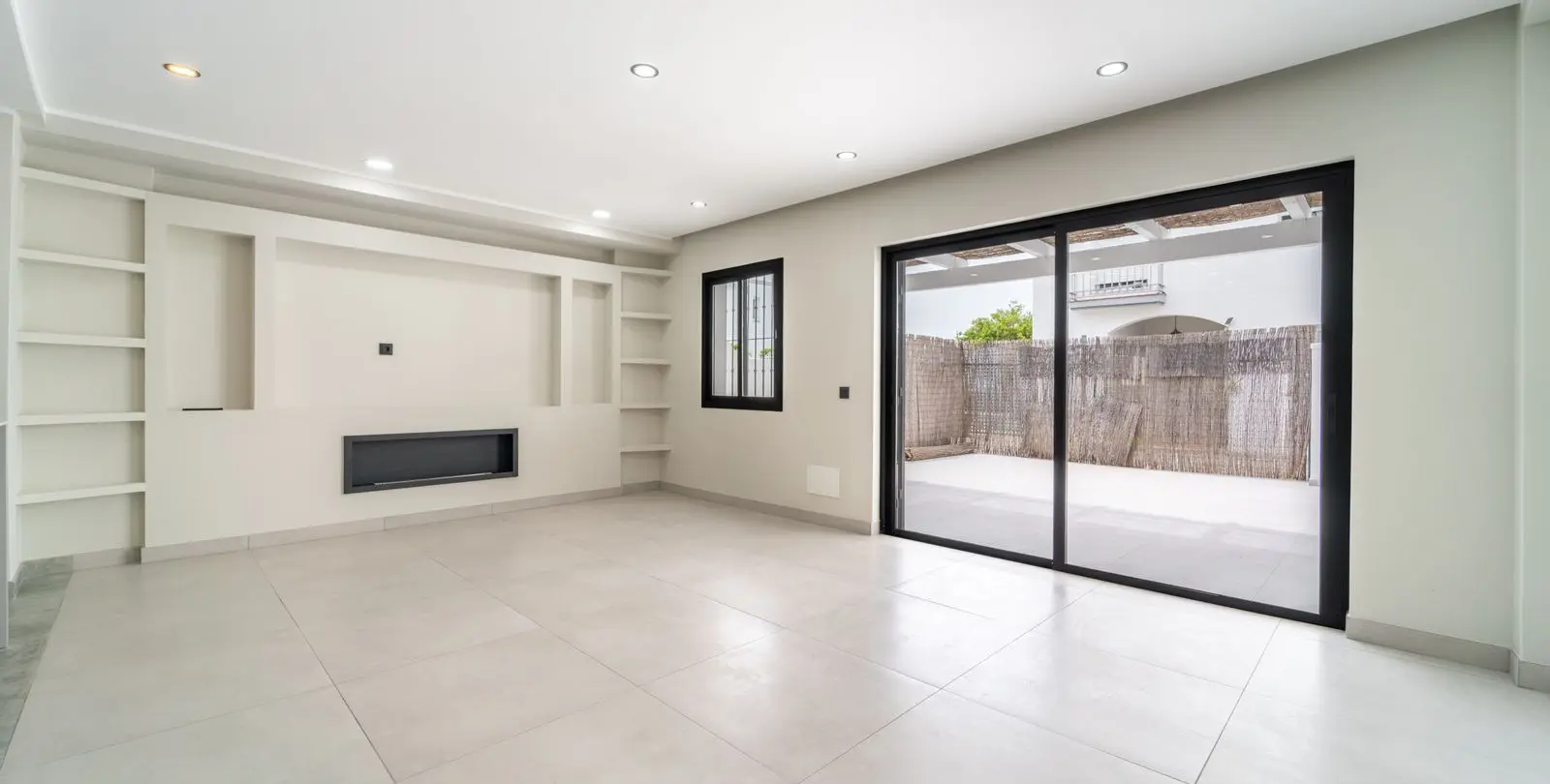Sale of townhouse in Estepona 4