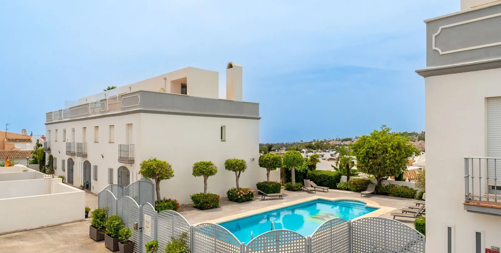 Sale of townhouse in Estepona 19