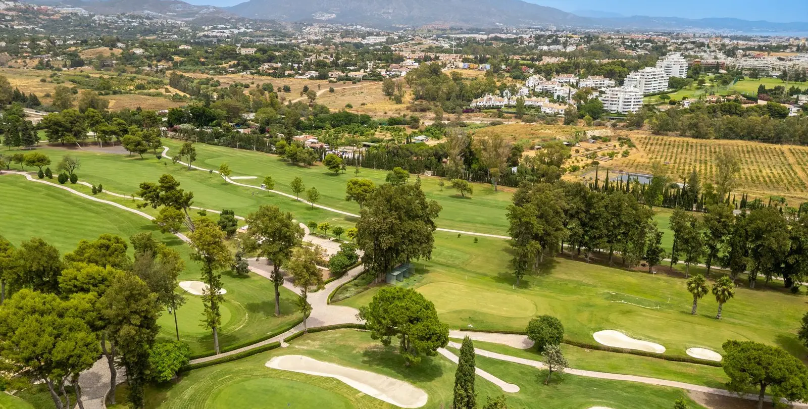 Sale of townhouse in Estepona 23