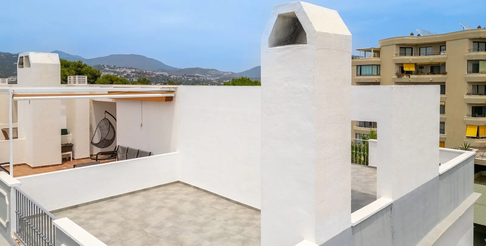 Sale of townhouse in Estepona 38