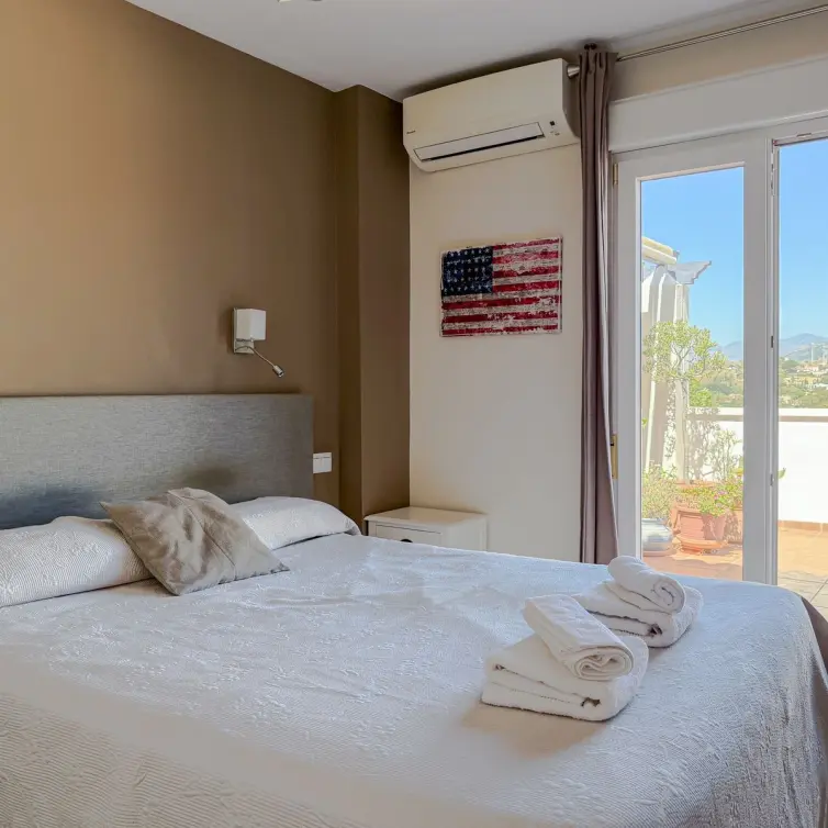Sale of penthouse in La Campana