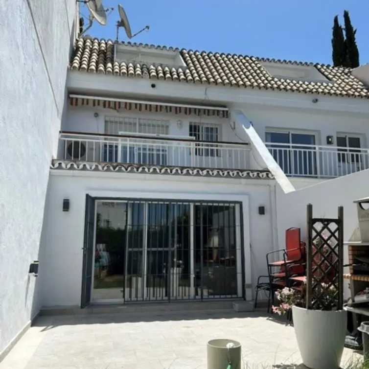Sale of townhouse in Nagüeles