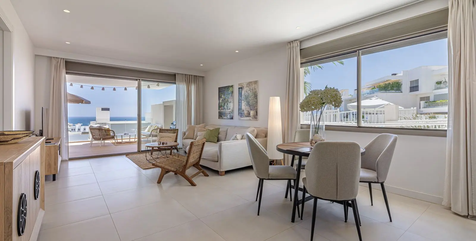 Продажа апартаментов на среднем этаже в Estepona 6