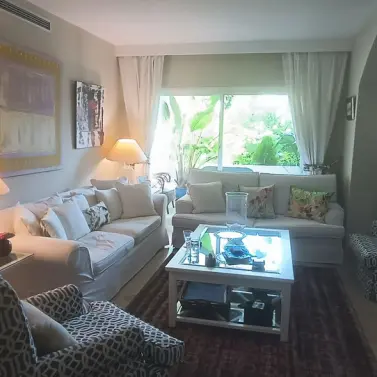 Продажа апартаментов на первом этаже в Estepona