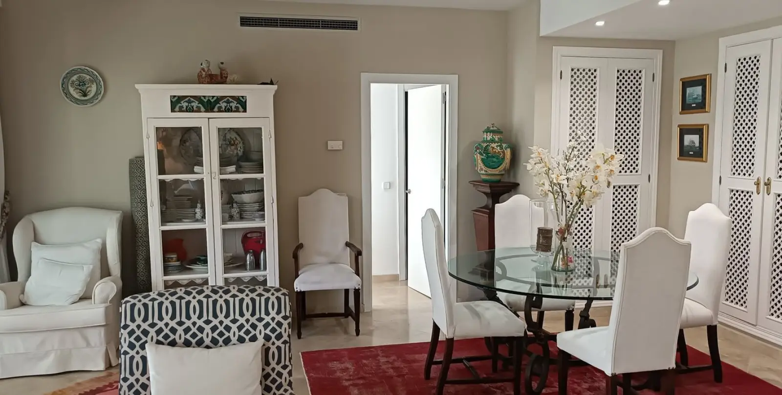Продажа апартаментов на первом этаже в Estepona 13