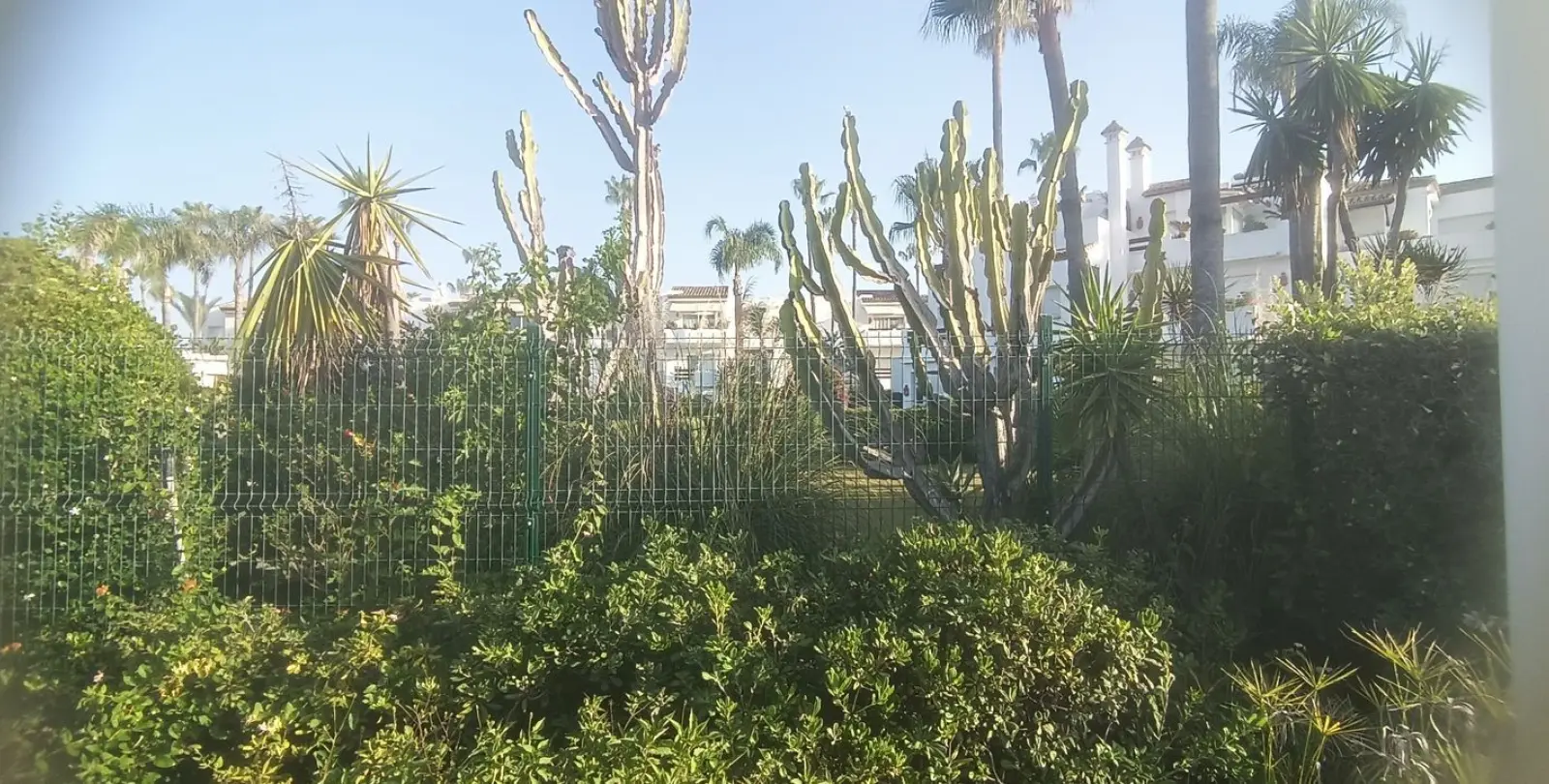Продажа апартаментов на первом этаже в Estepona 38
