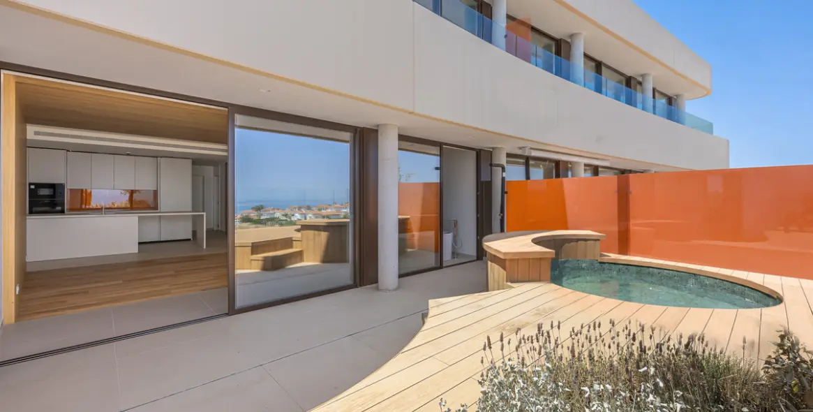 Sale of middle floor apartment in Fuengirola 4
