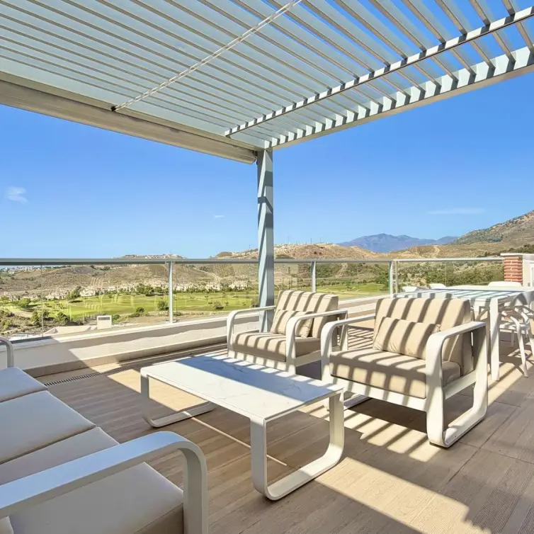 Sale of penthouse in Los Arqueros