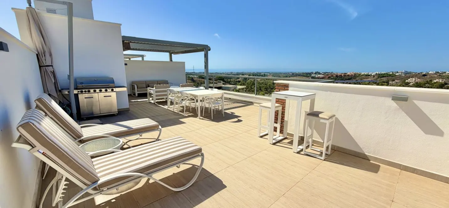 Sale of penthouse in Los Arqueros 2