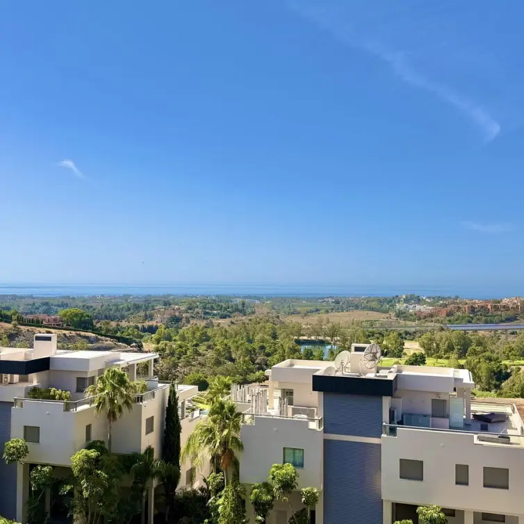 Sale of penthouse in Los Arqueros
