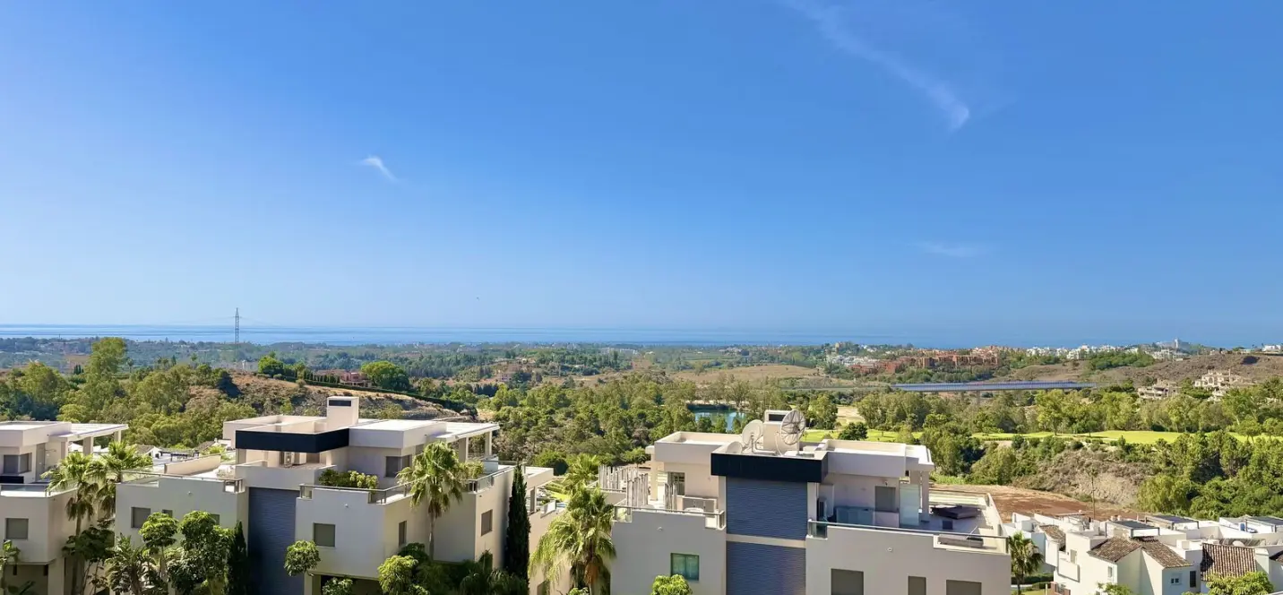 Sale of penthouse in Los Arqueros 4