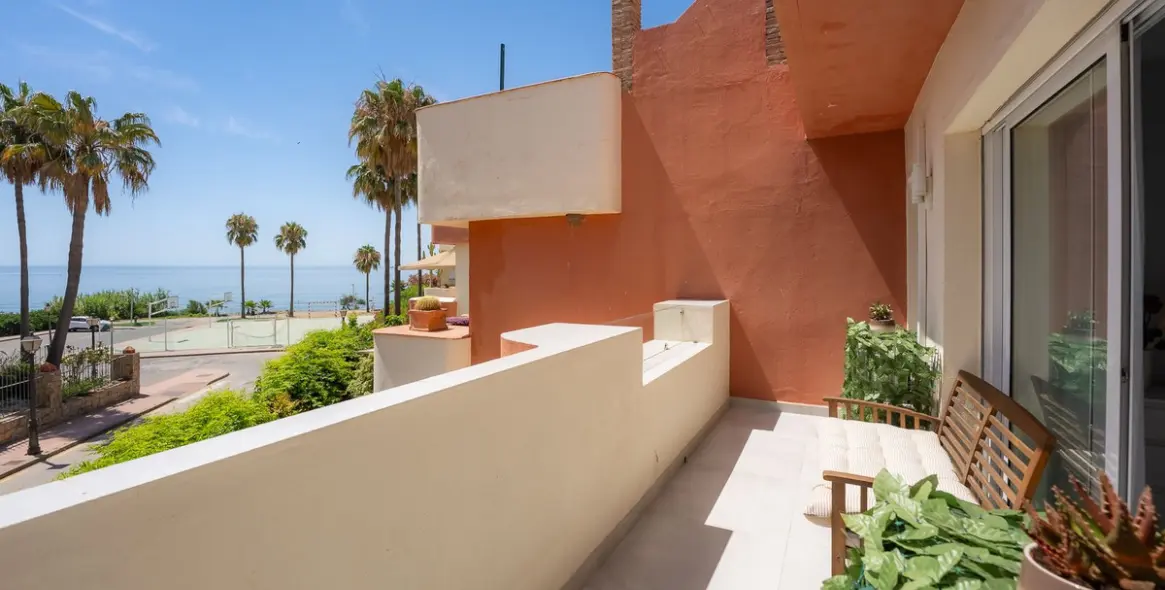 Venta de adosado en New Golden Mile 14