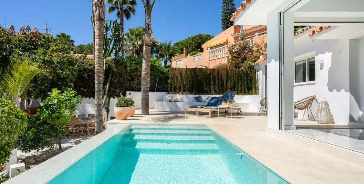 Venta de villa independiente en La Campana 2