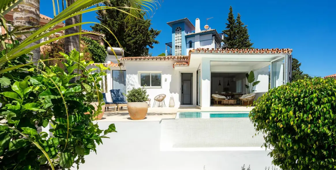 Venta de villa independiente en La Campana 4