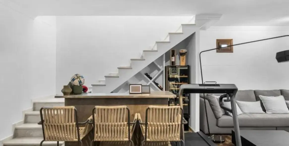 Venta de villa independiente en Selwo 18
