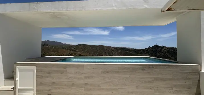 Venta de ático dúplex en Ojén 2