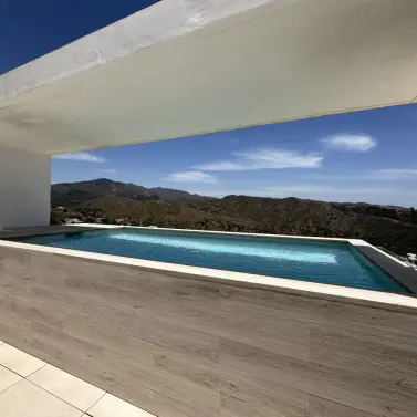 Venta de ático dúplex en Ojén