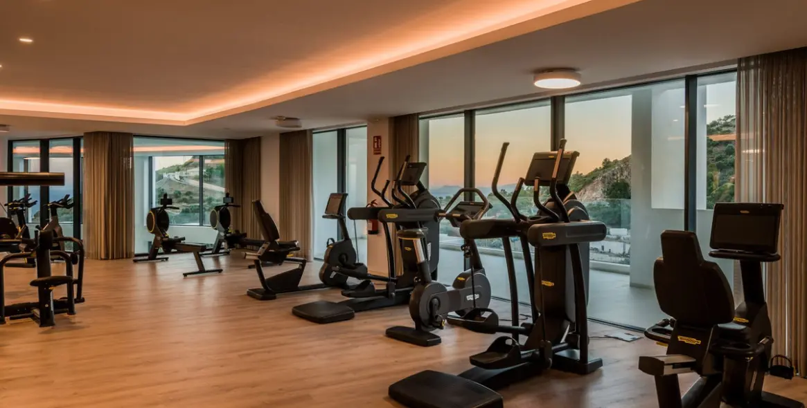 Venta de ático dúplex en Ojén 32