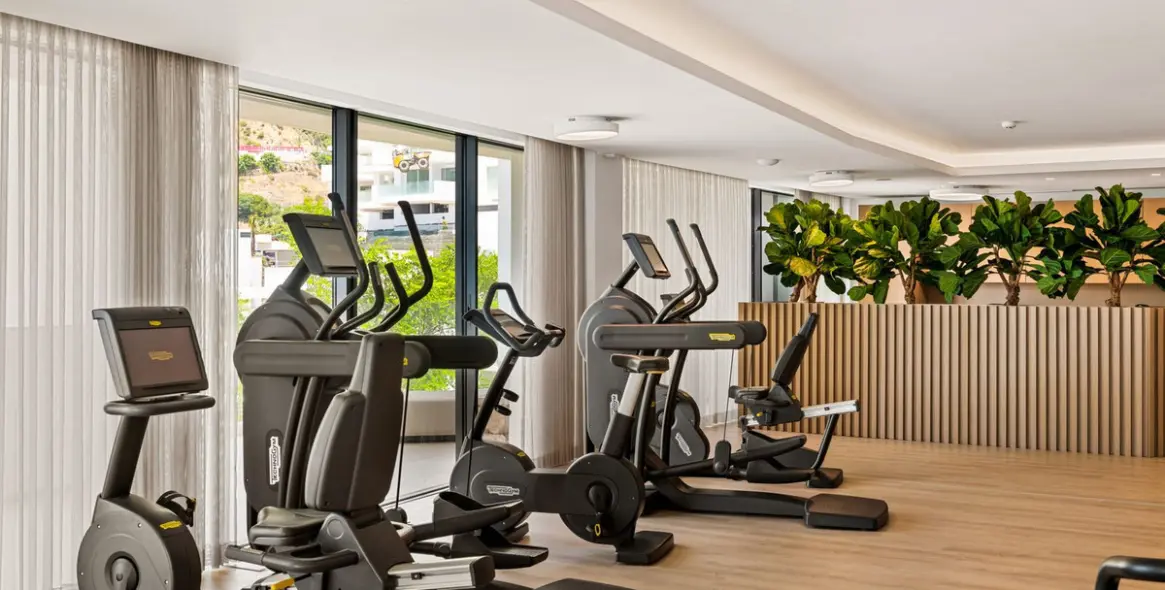 Venta de ático dúplex en Ojén 36