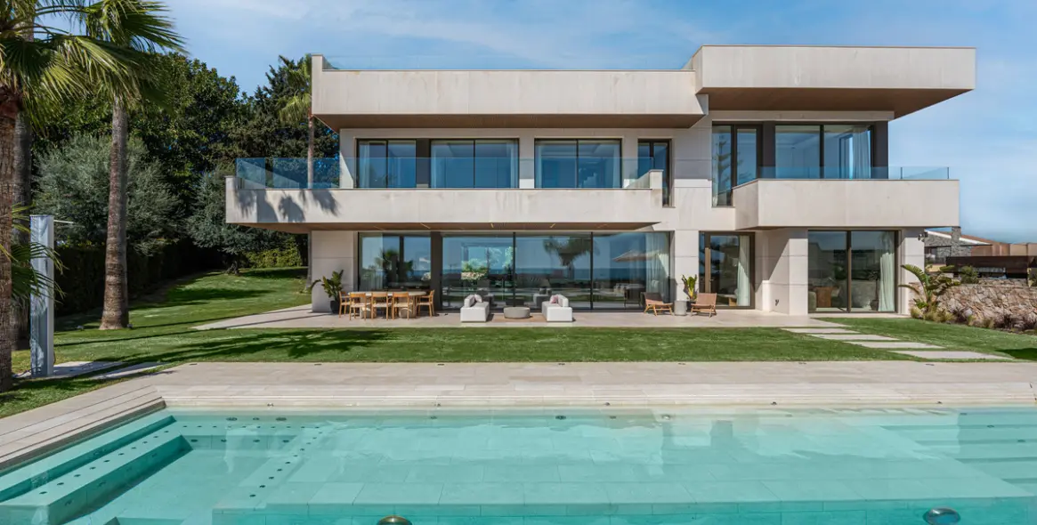 Venta de villa independiente en Churriana 1
