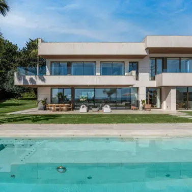 Venta de villa independiente en Churriana