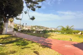 Image 8 thumb