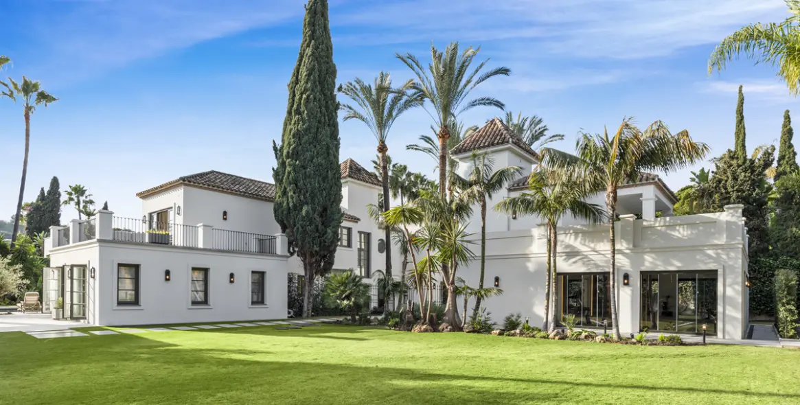 Venta de villa independiente en Nueva Andalucía 7