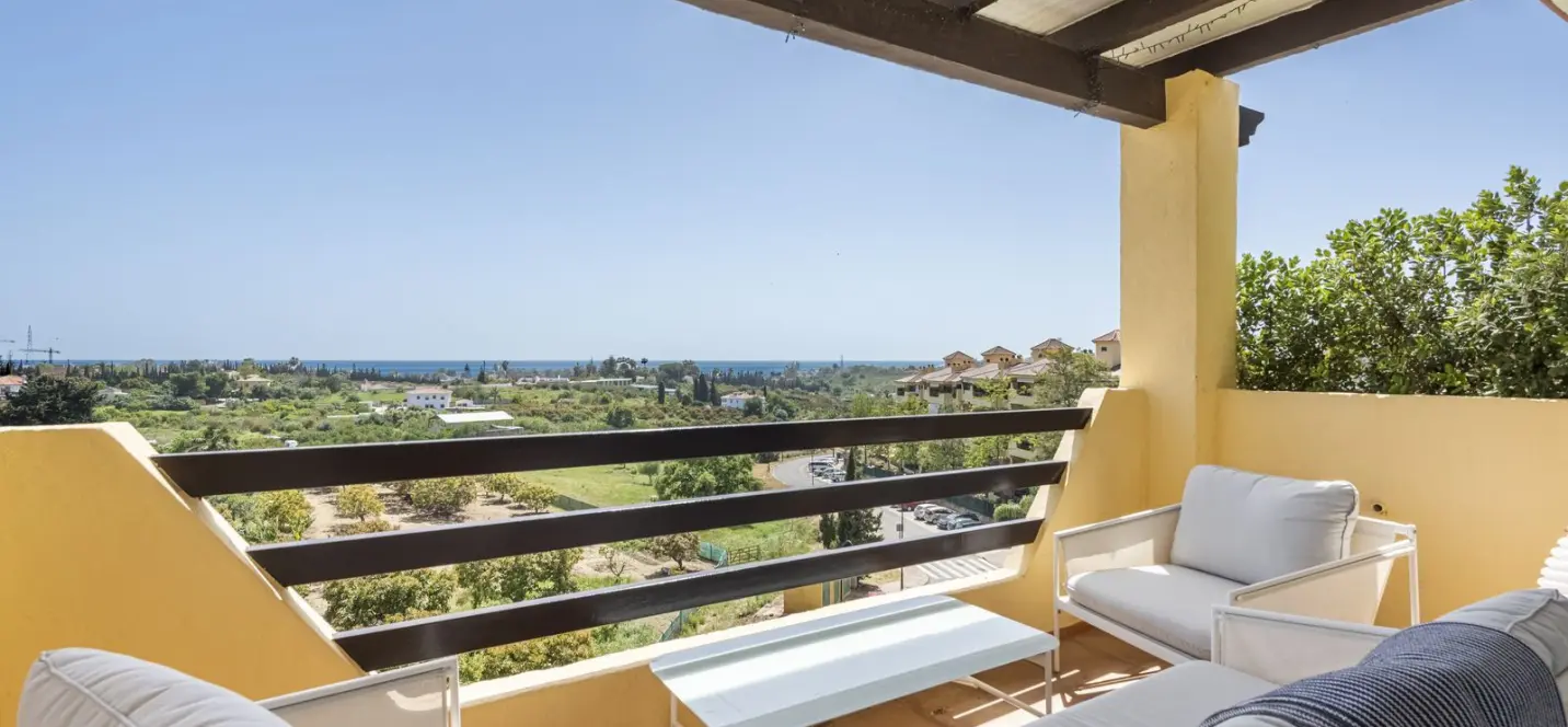 Sale of penthouse in Selwo 0