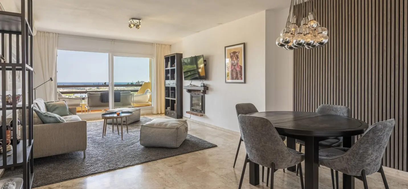 Sale of penthouse in Selwo 3