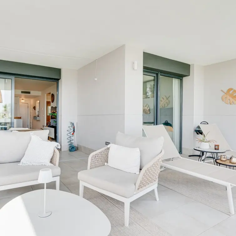 Venta de apartamento en planta baja en Manilva