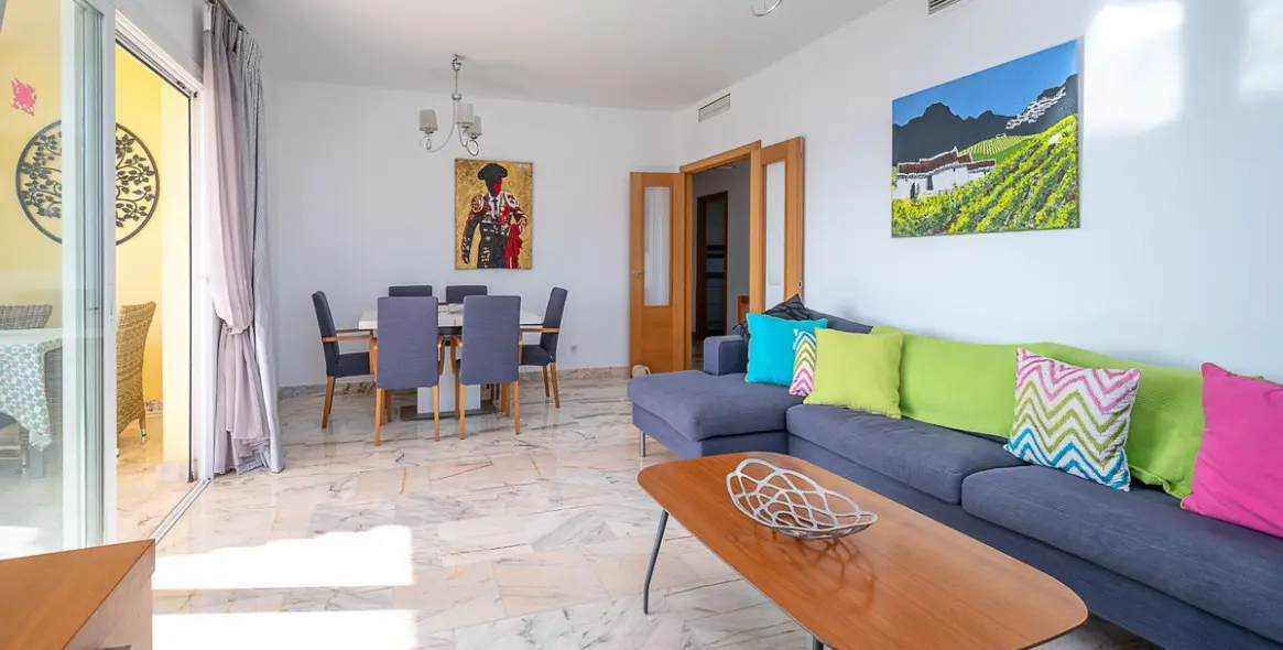 Sale of middle floor apartment in La Cala de Mijas 3