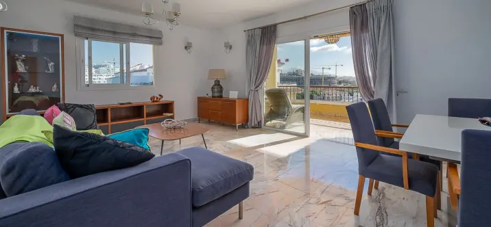 Sale of middle floor apartment in La Cala de Mijas 3