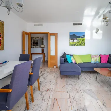 Sale of middle floor apartment in La Cala de Mijas