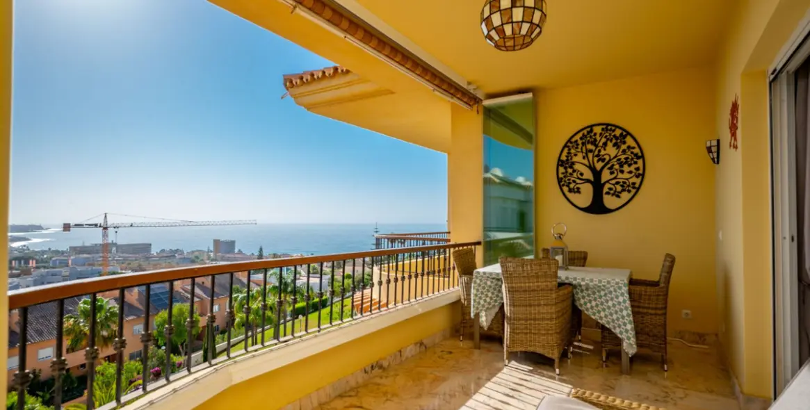 Sale of middle floor apartment in La Cala de Mijas 7