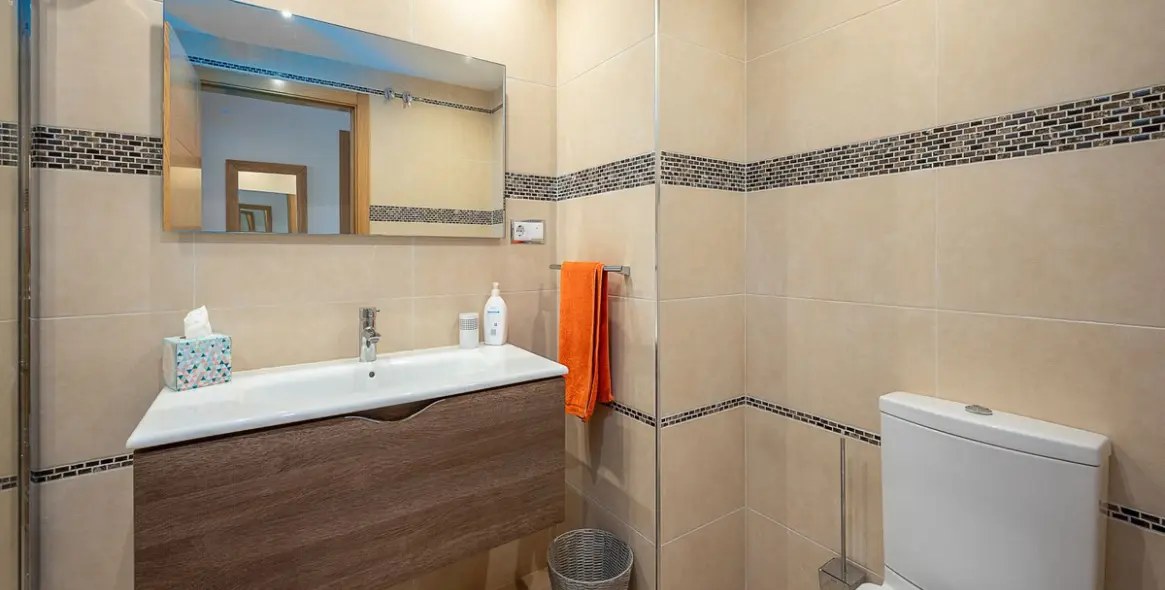 Sale of middle floor apartment in La Cala de Mijas 25