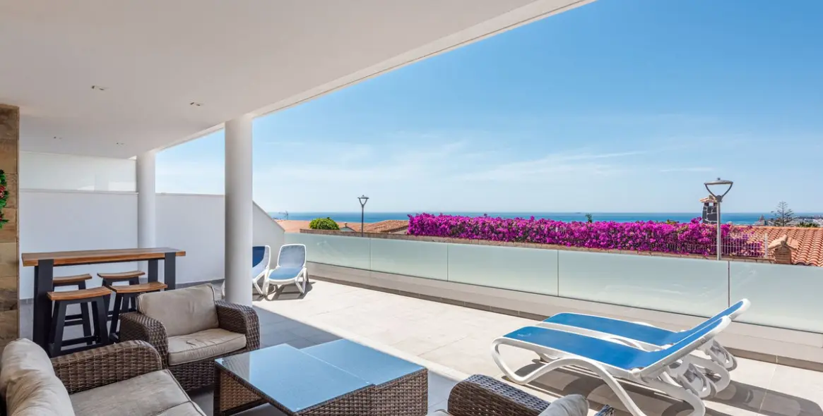 Sale of ground floor apartment in Fuengirola 1
