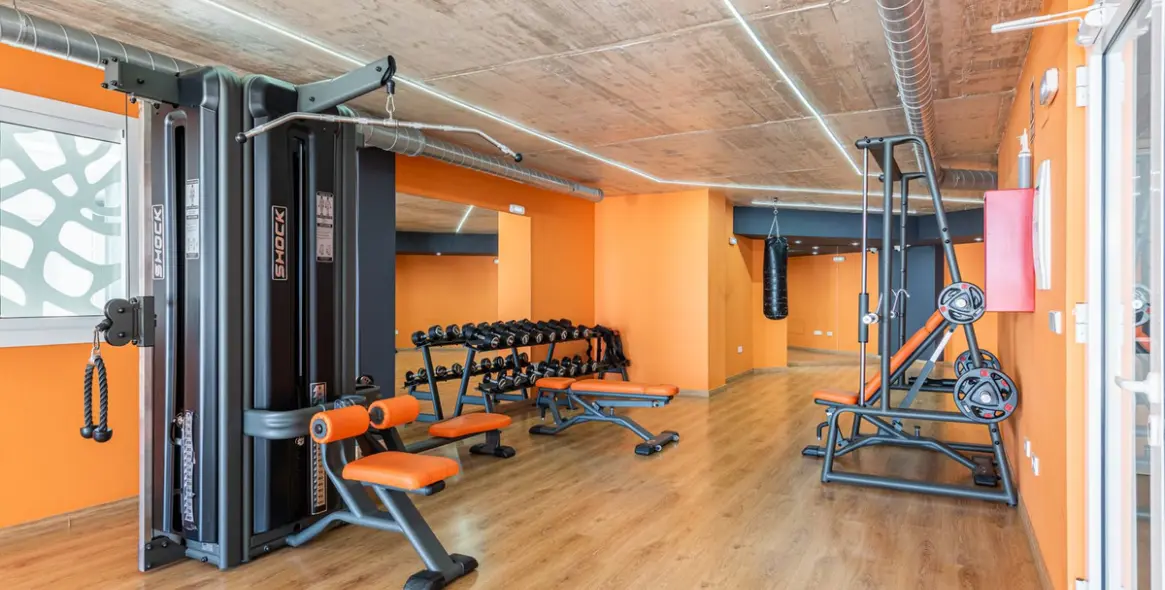 Sale of ground floor apartment in Fuengirola 28
