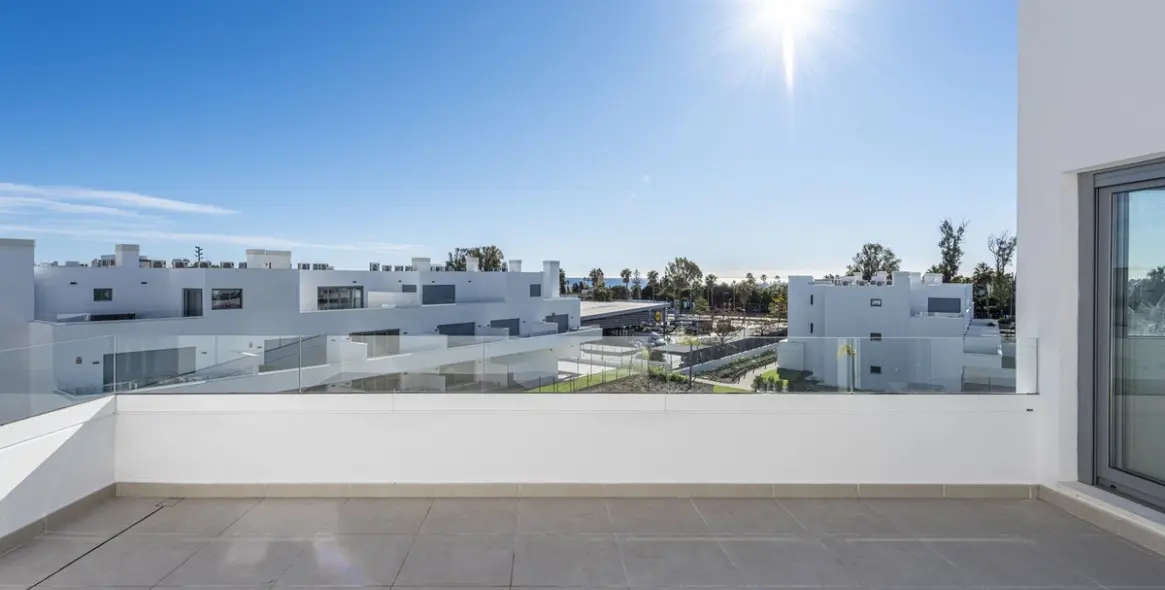 Sale of penthouse duplex in Bel Air 6