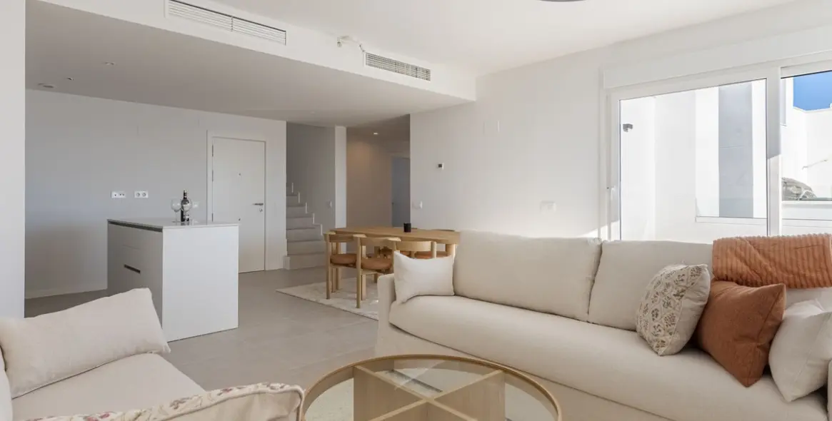 Sale of penthouse duplex in Bel Air 9