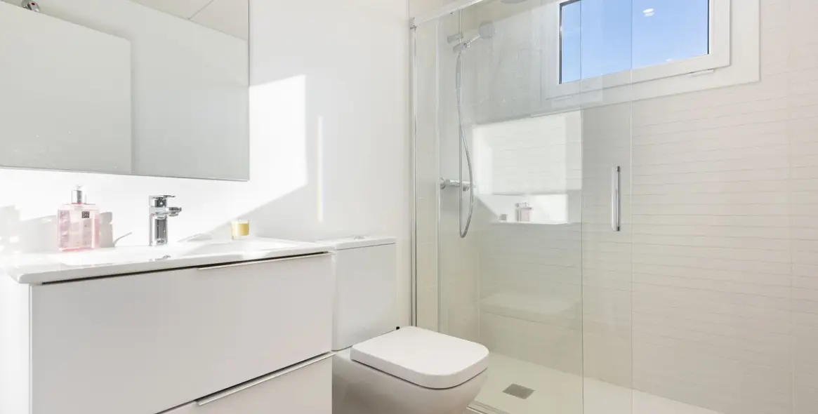 Sale of penthouse duplex in Bel Air 15