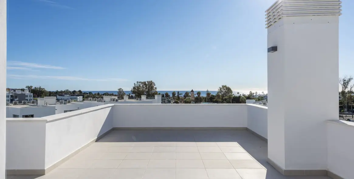 Sale of penthouse duplex in Bel Air 19