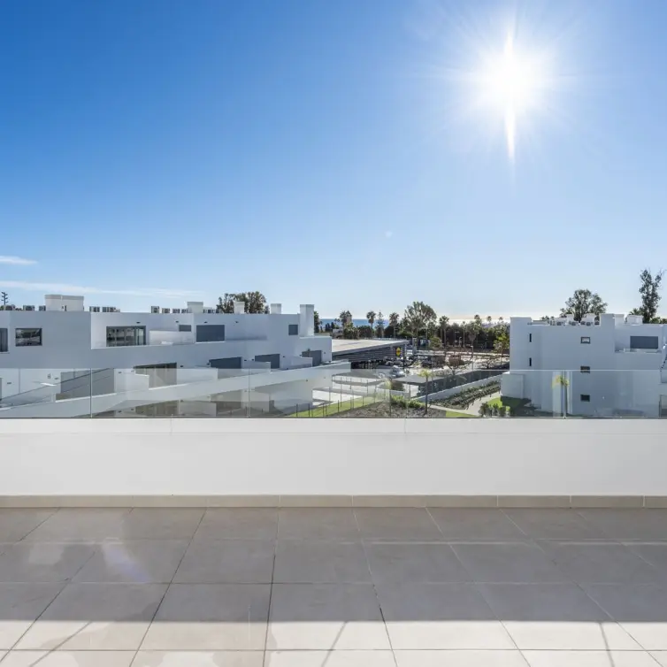 Sale of penthouse duplex in Bel Air
