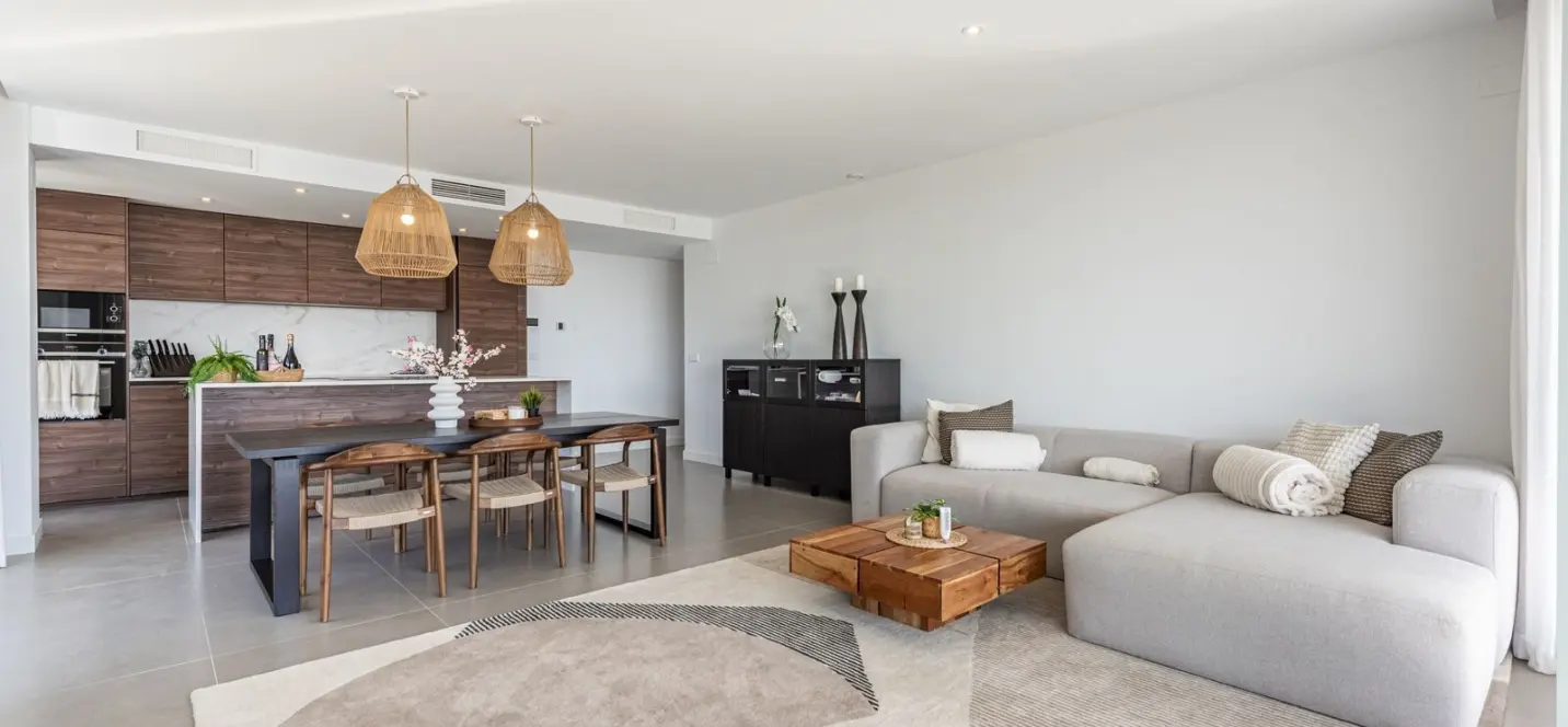 Sale of middle floor apartment in Higueron 3