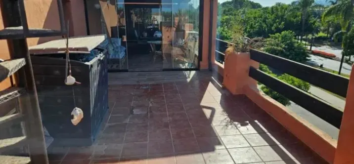 Sale of penthouse duplex in Estepona 3