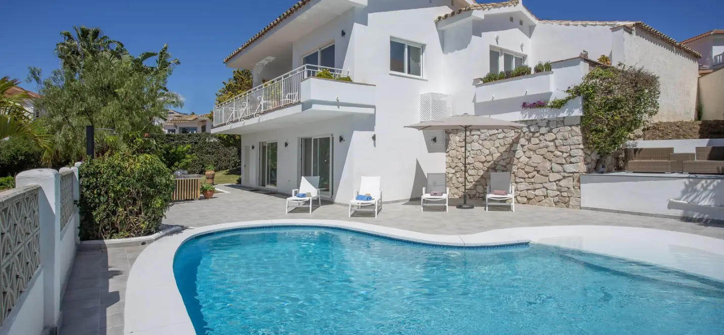 Venta de villa independiente en Riviera del Sol 0